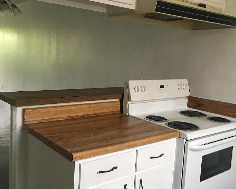 2nd image of 1002 E San Carlos St APT 206
