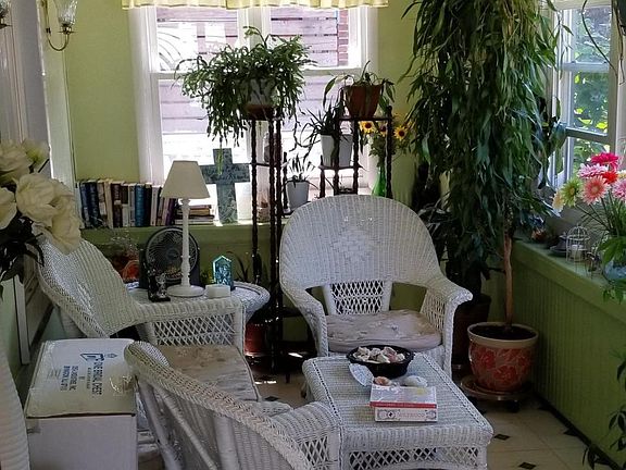 3rd image of 110 Cassidy Pl