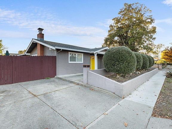 4th image of 2239 Redwood Road #ABC