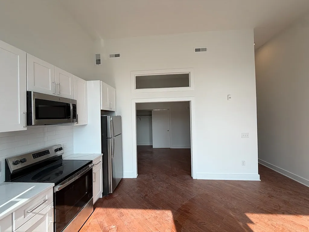 1 bed, $1,500 — Photo 2
