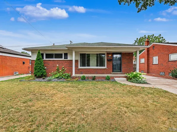 26605 Baldwin St, Dearborn Heights, MI 48127