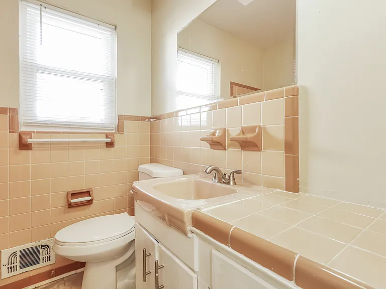 2169 Telfair St — Photo 10