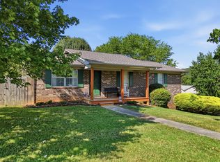 215 Mapleton Dr NW, Cleveland, TN 37312