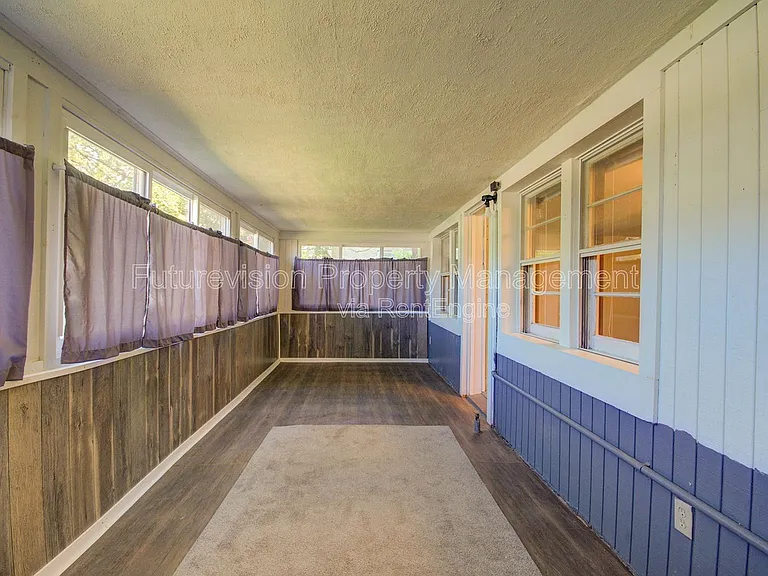 1704 Belleview Ave — Photo 18