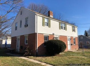 382 High Ridge Dr, Bridgeport, CT 06606