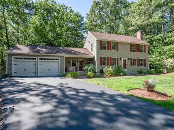 22 Marty Drive, Merrimack, NH 03054