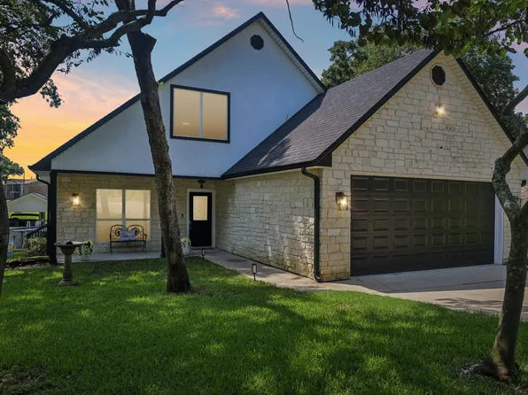 125 Cottonwood Trl, Gun Barrel City, TX 75156