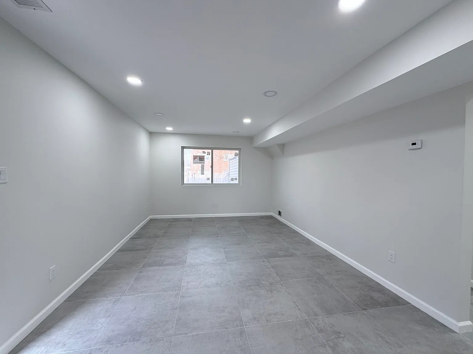 1 bed, 500 sqft, $2,100 — Photo 2