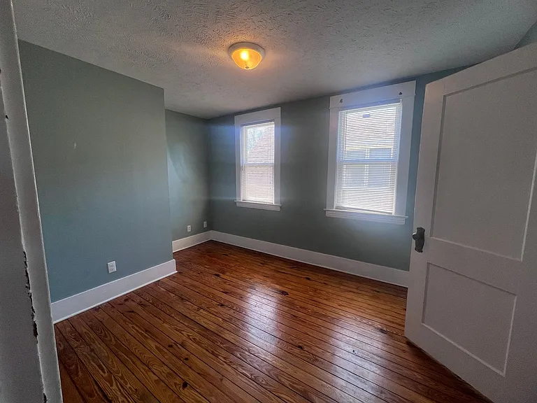 1040 Powers Ave NW — Photo 36