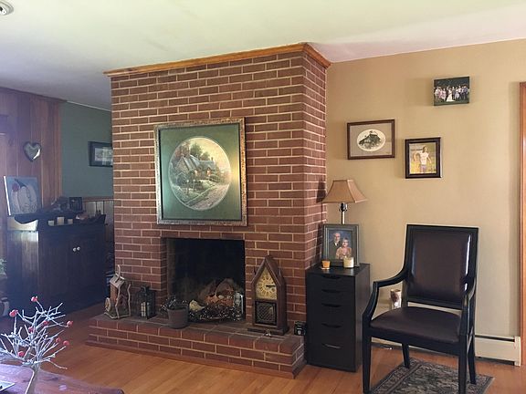 5th image of 427 Elden Ave
