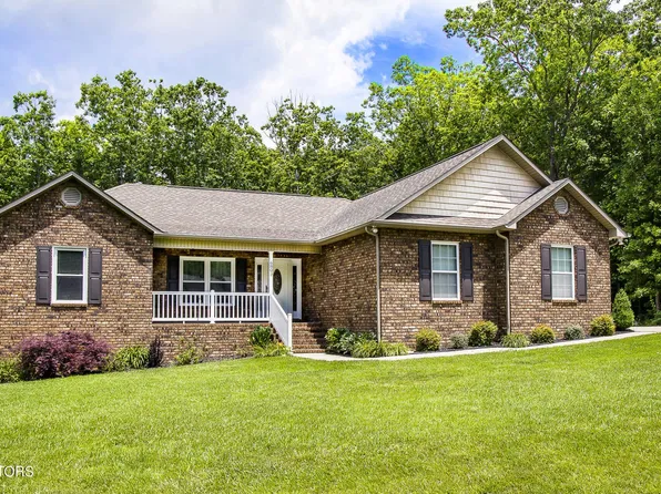 680 Camelia Dr, Crossville, TN 38555