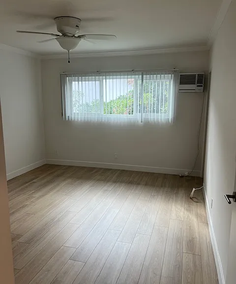 3621 McLaughlin Ave — Photo 8