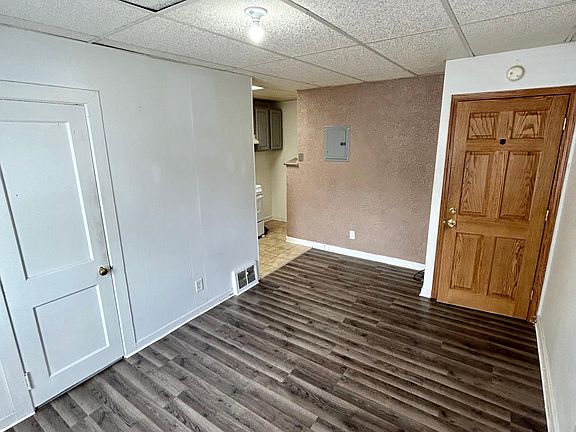 2nd image of 209 S Pennsylvania Ave #3