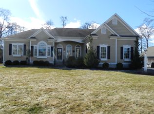 24 Casey Dr, Bristol, RI 02809