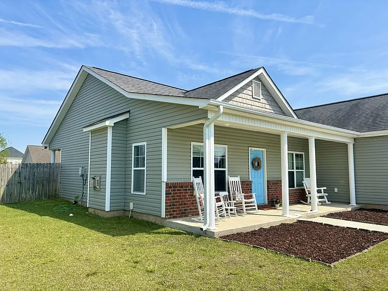 174 Moonstone Ct — Photo 4