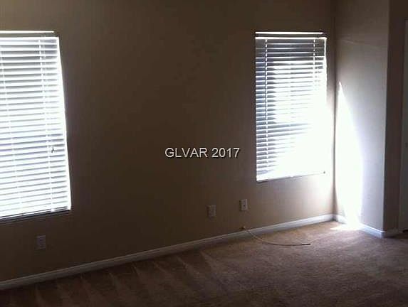 5th image of 4489 Arlington Park Ct