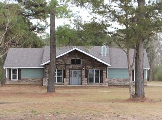 22 Gregory Ln, Huntsville, TX 77340