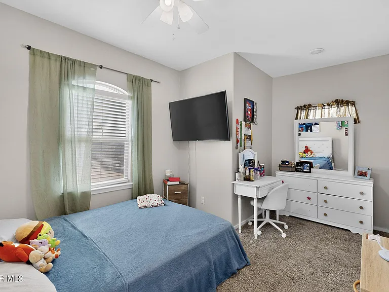 14717 Charles Foster Ave — Photo 34