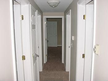 4th image of 3985 Northridge Dr