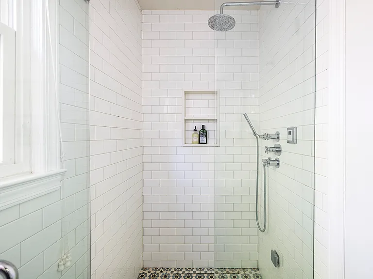 27 Sandra Rd — Photo 9