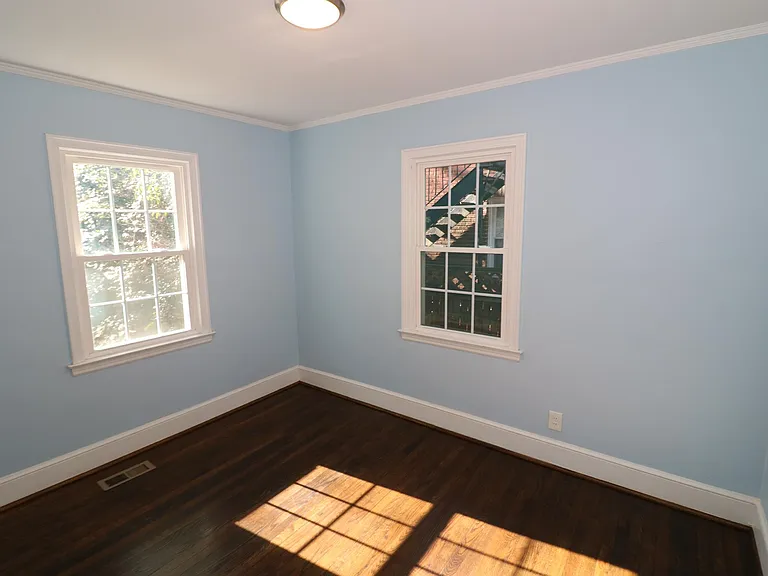 2227 Celia Ave — Photo 17