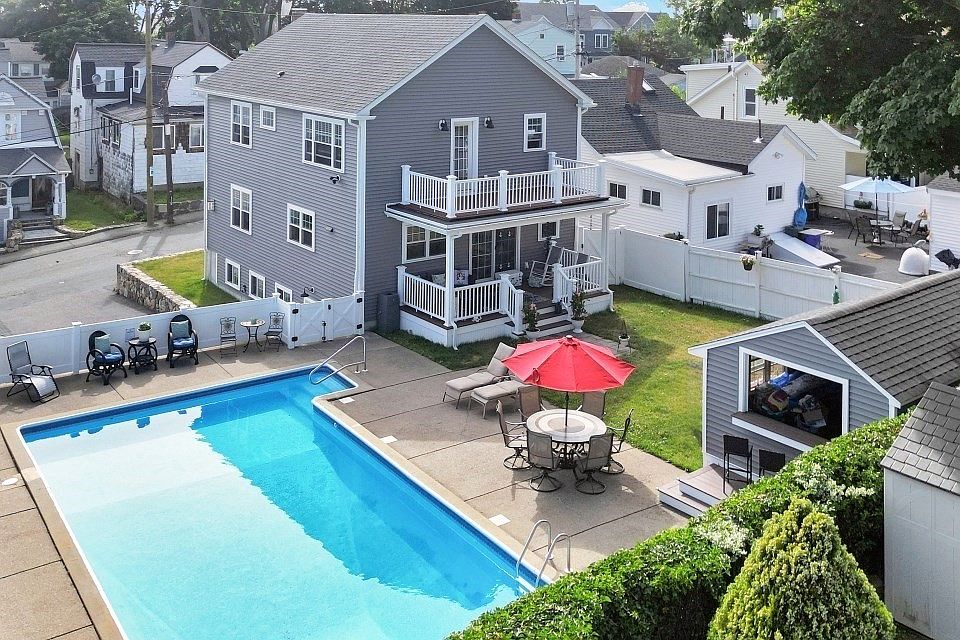 1st image of 59 Parkhurst St