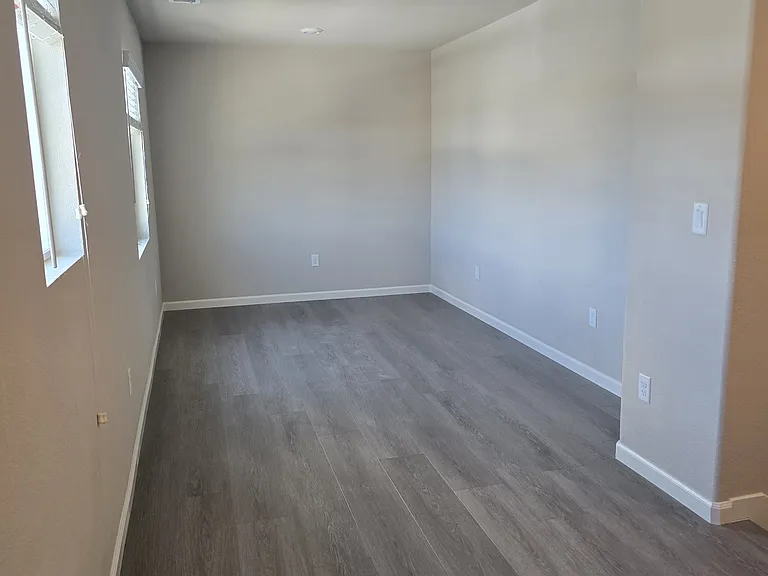 8955 Wolf River Dr — Photo 14