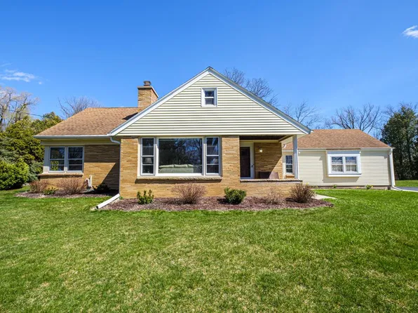 2330 North 130th STREET, Brookfield, WI 53005