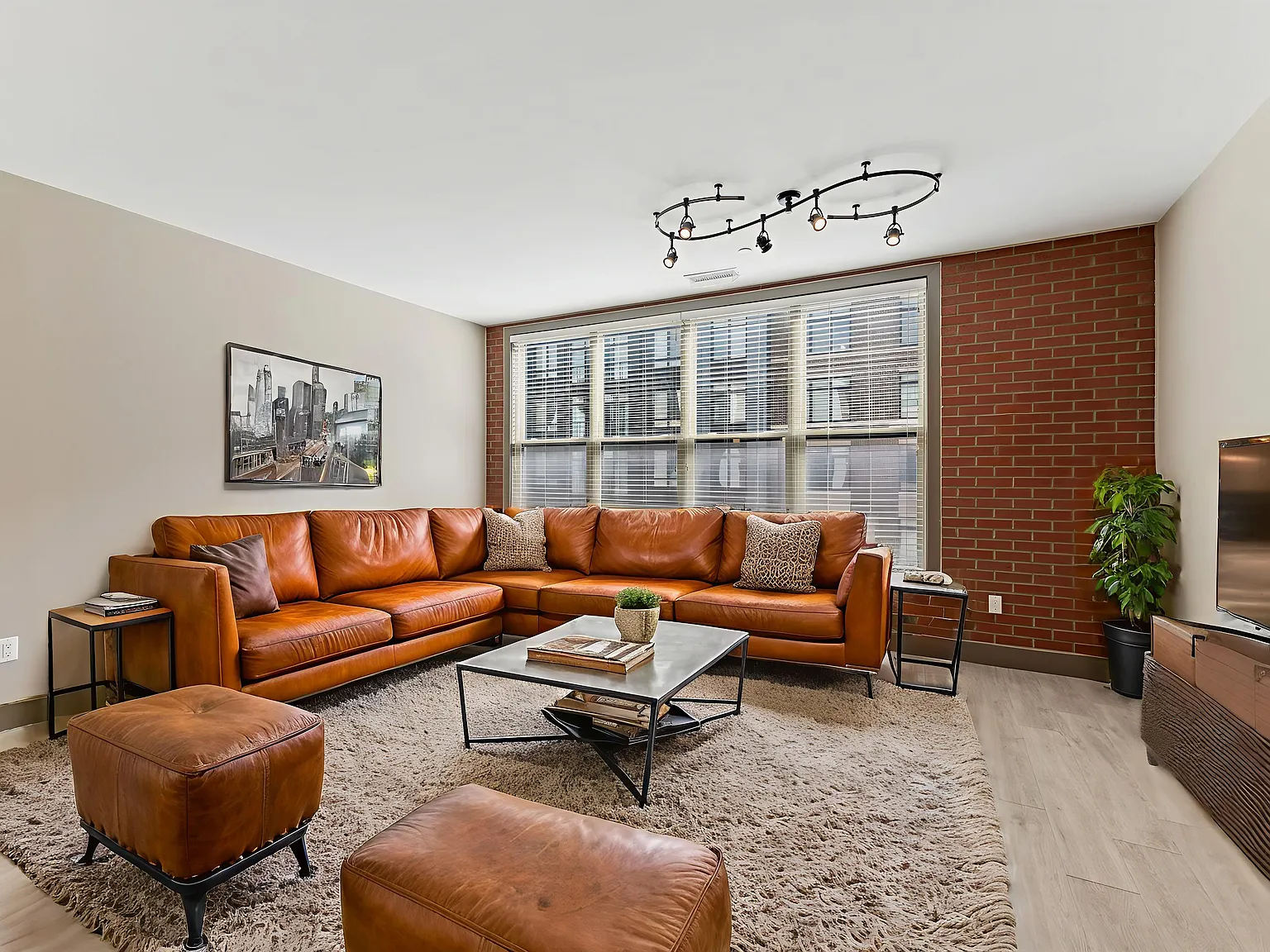 Crocker Park Living — Photo 2