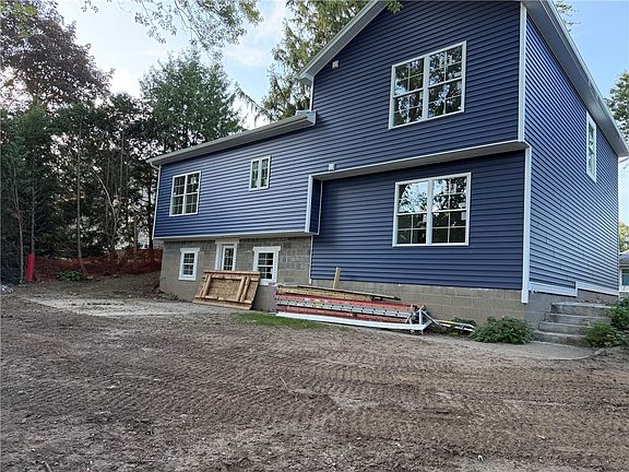 4th image of 95 Highview Dr