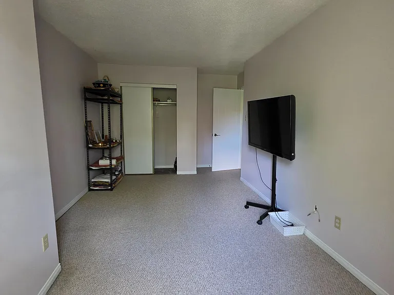 9 Stornwood Ct #9 — Photo 14