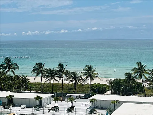 5225 Collins Ave #914 Photo 1