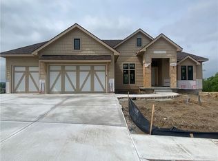 2531 NW Riverview Dr, Riverside, MO 64150