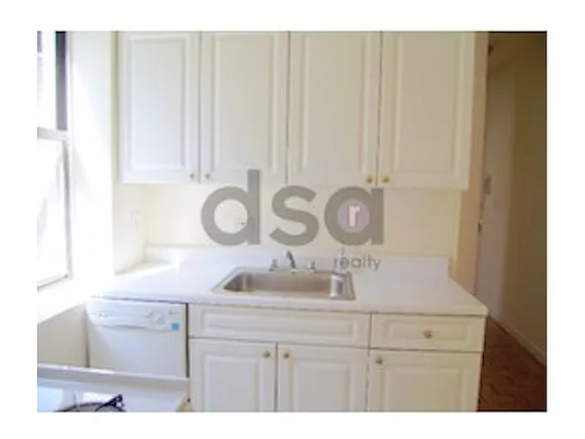 Rented by DSA Realty | media 22