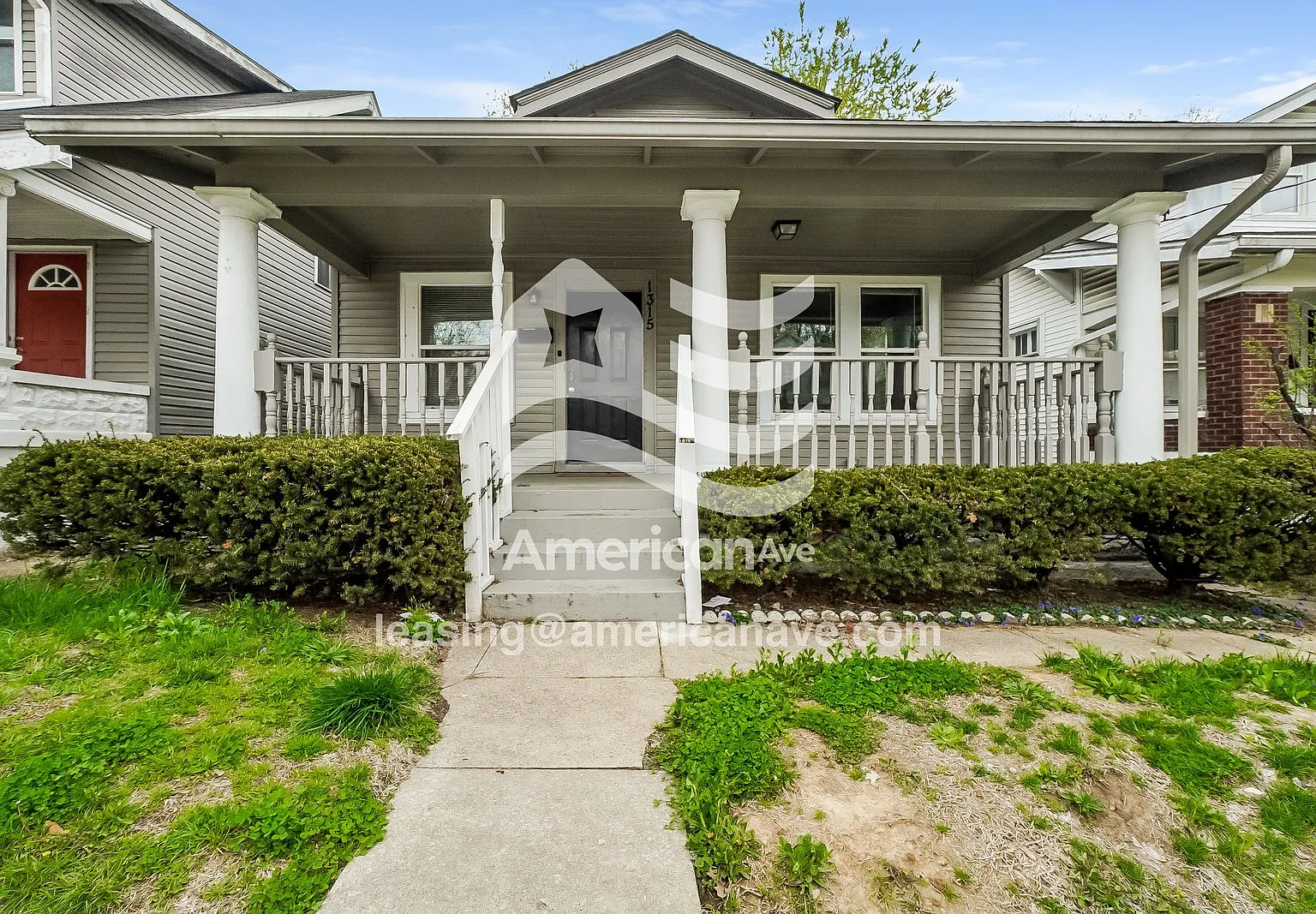 3 bed, 1.0 bath, 1003 sqft, $1,181 — Photo 1