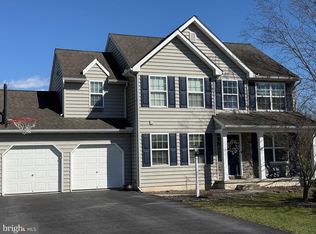 1805 Boxwood Cv, Palmyra, PA 17078