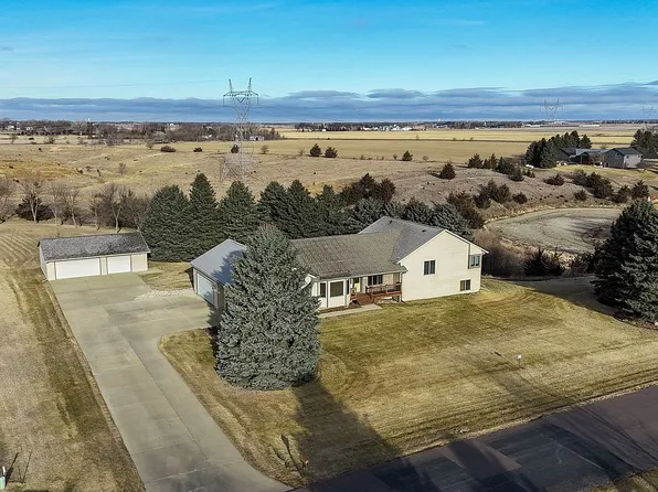 27335 Ridgeway Rd, Harrisburg, SD 57032
