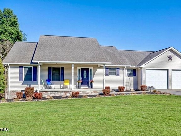 4th image of 107 River Rd