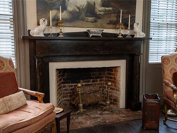 5th image of 303 W Main St
