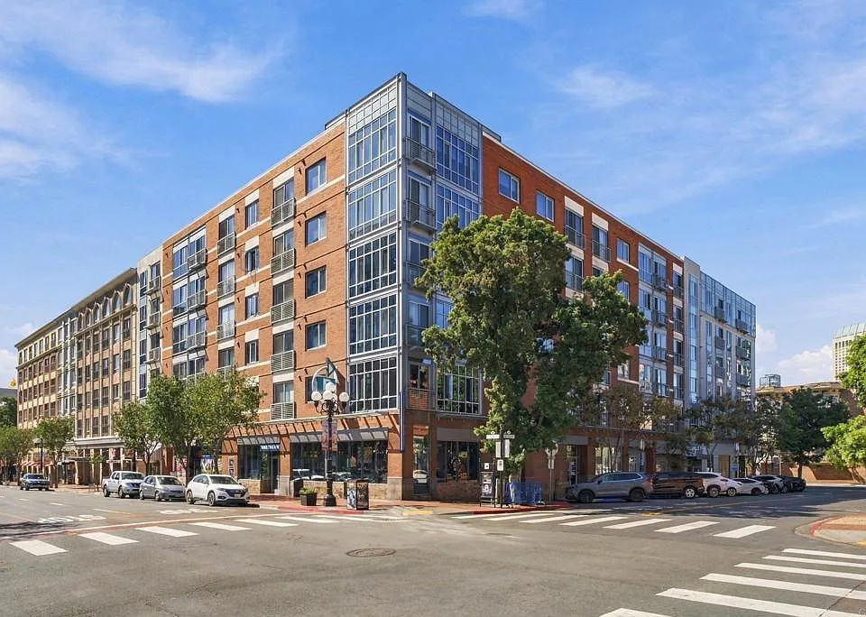 445 Island Ave #601