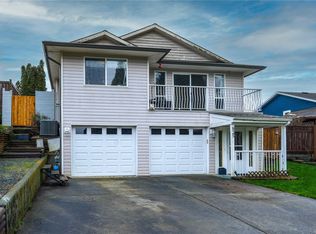 825 Pinecrest Rd, Campbell River, BC V9W 7N2