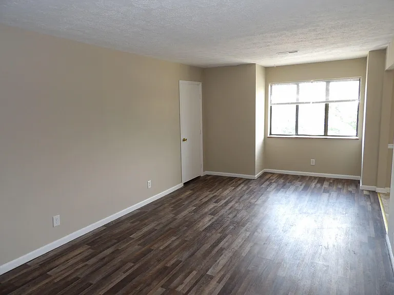 421 Harrodswood Rd #2 — Photo 10