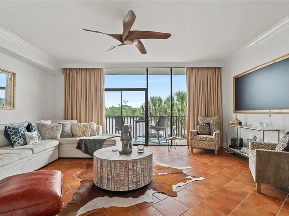 127 Highway 22 E APT N8, Madisonville, LA 70447