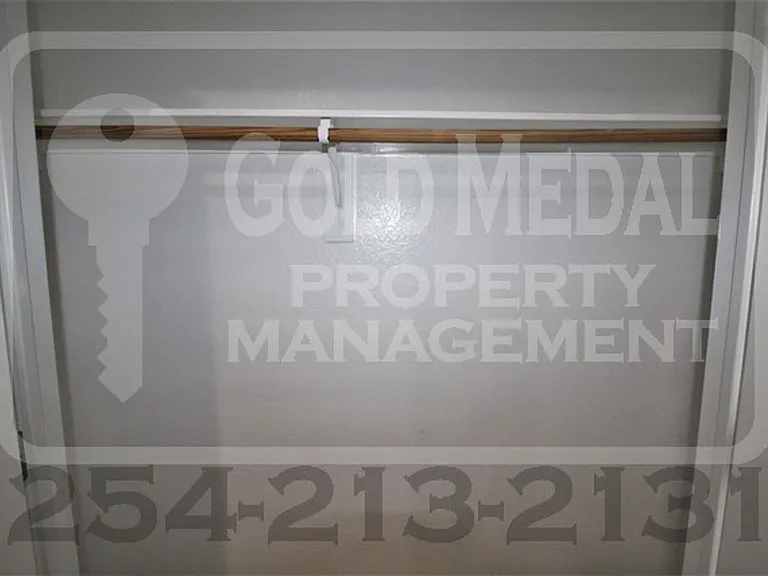 4003 Cambridge Dr — Photo 10