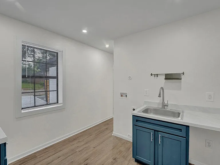 2901 Nathan Ave #B-411 — Photo 26
