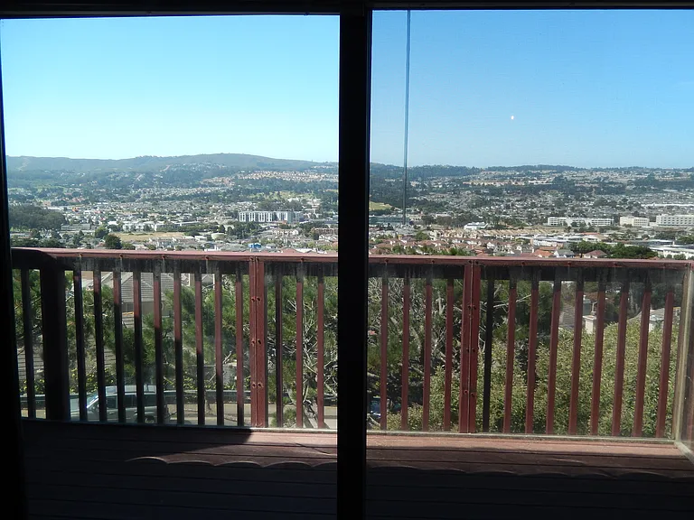 756 Stonegate Dr — Photo 7