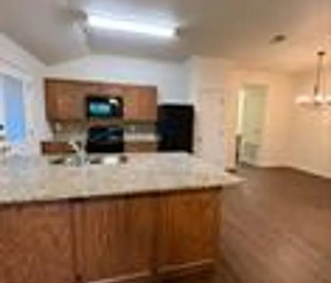 403 Olaf Dr — Photo 4