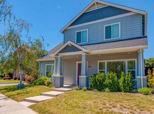 136 W Eaton Rd, Chico, CA 95973