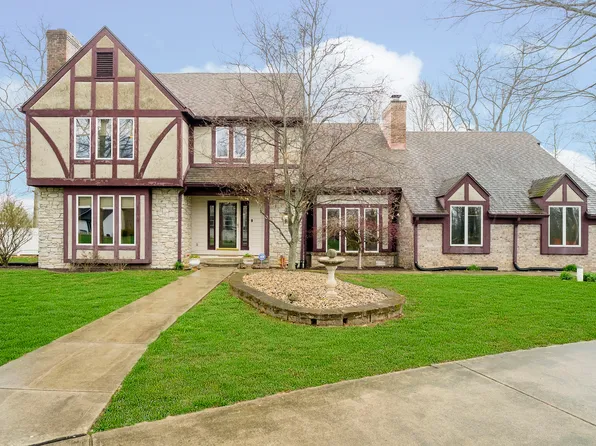 3892 Arrowhead Ct, Greenfield, IN 46140