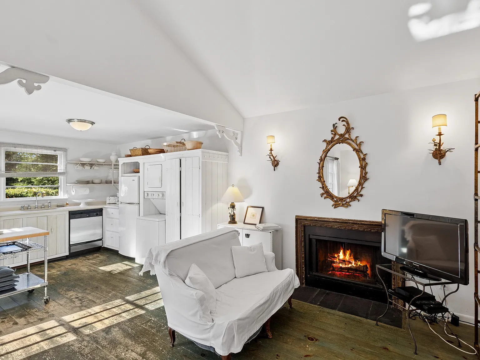 Bridgehampton's Best-Kept Secret: The Private Back Cottage — Photo 2